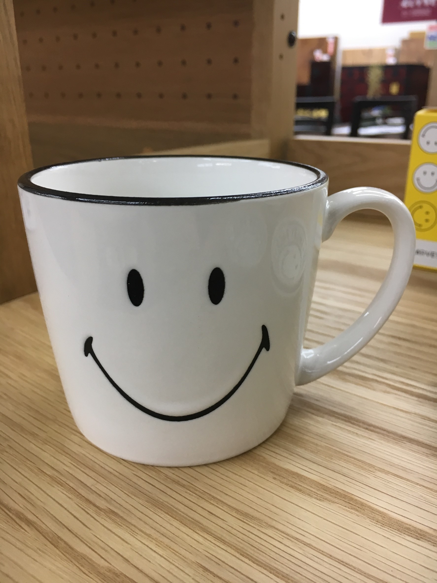 Smiley Face】ニコちゃんマークのマグカップとプレート（小皿